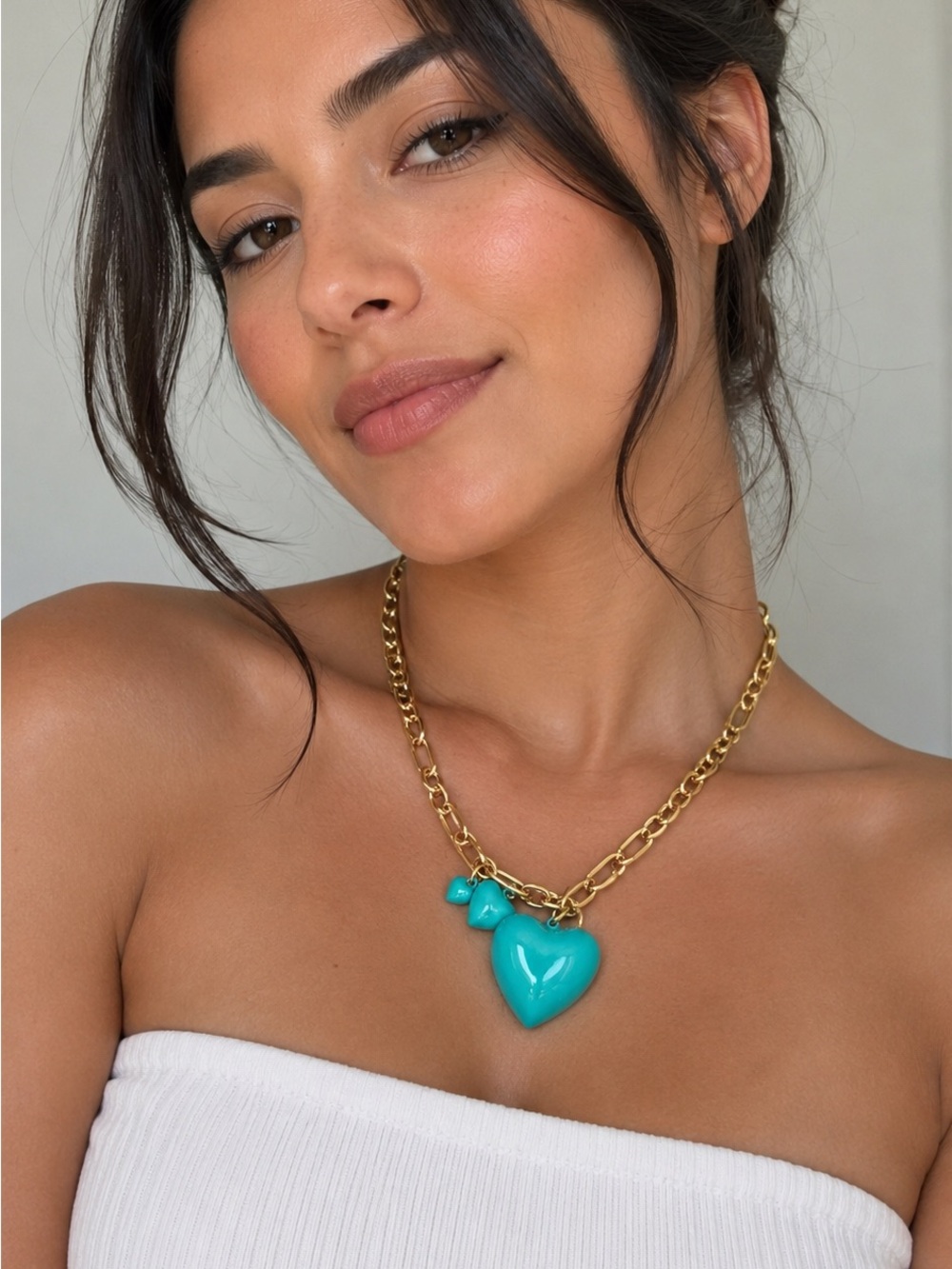 Roxanne Assoulin Gold Chain Necklace with Turquoise Hearts Pendants. NEW